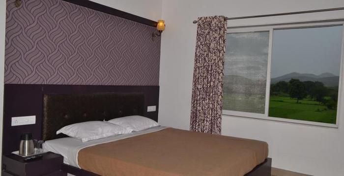 Hotel JMD Palace